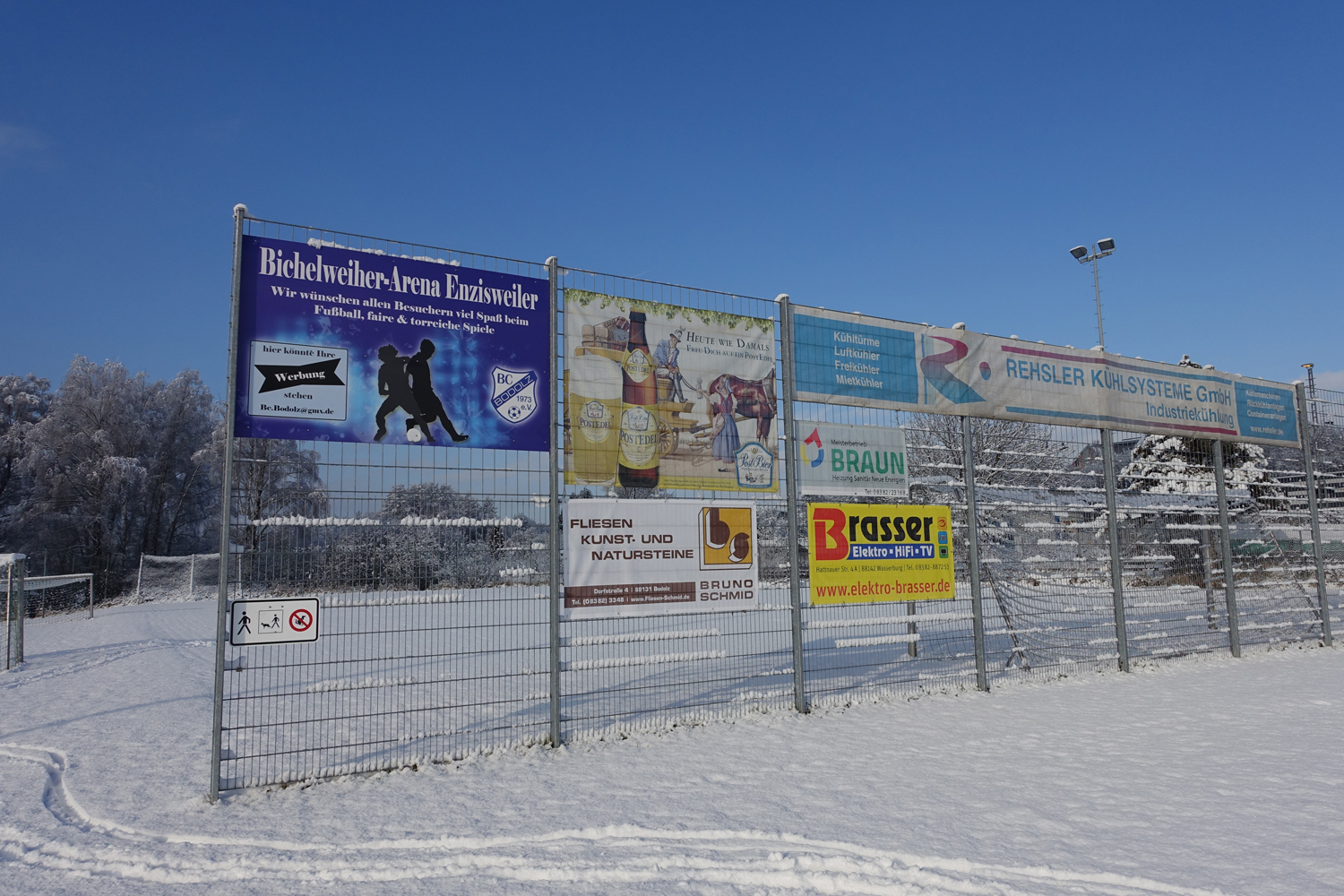 sponsoren-zaun-winter